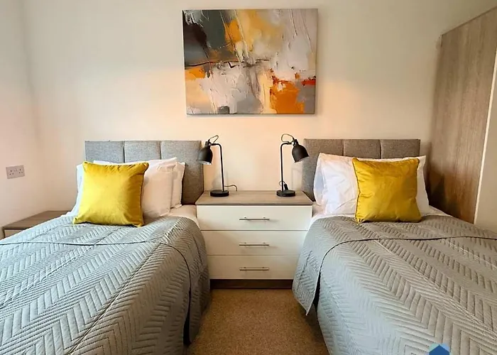 Thorntree House By Blue Skies * Hornby